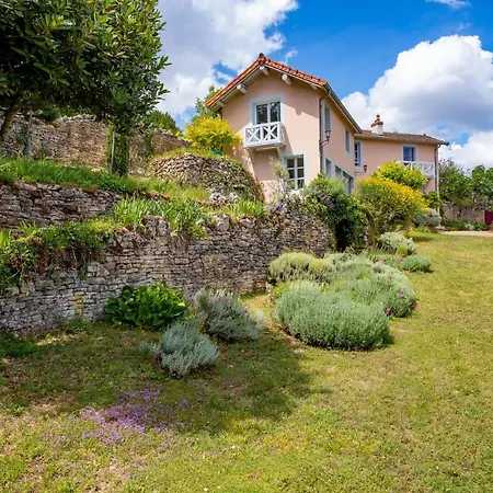 Le Clos Dans Les Vignes